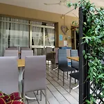 Hotel Saturno