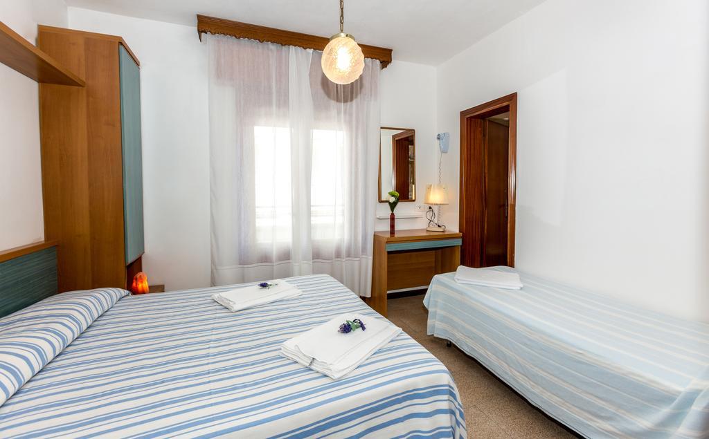 Saturno Hotel 2*
