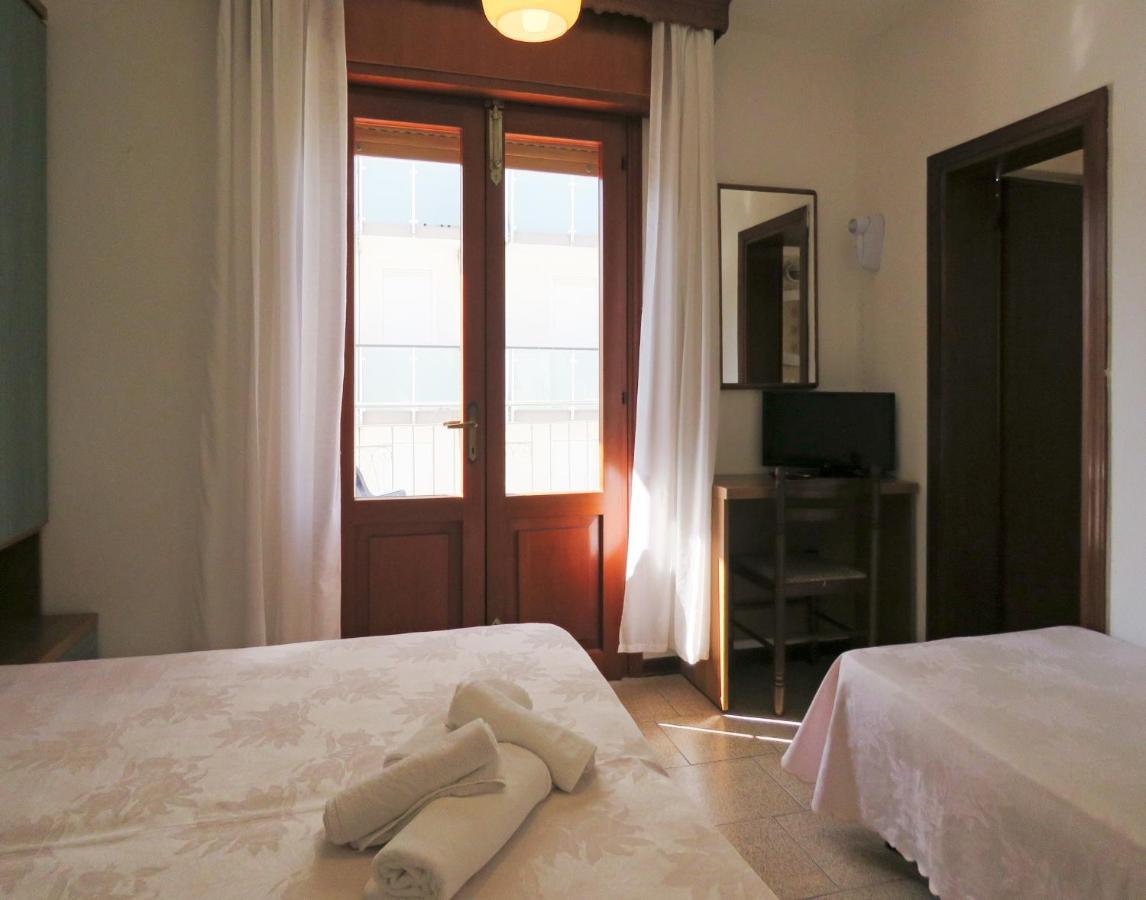 Saturno Hotel 2*